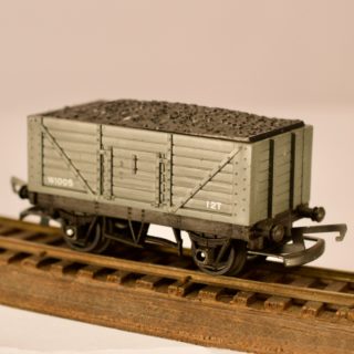 Alternative view of 英国 Tri-ang Railways  R.244 MINERAL WAGON WITH COAL LOAD