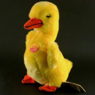 Alternative view of 德国 STEIFF   Steiff Yellow Duck Friedericke  小鹅Friedericke