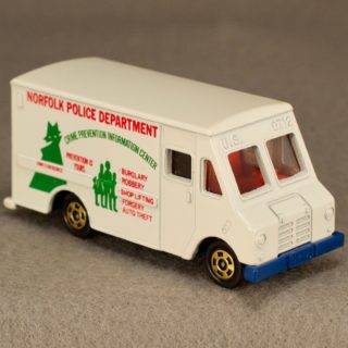 Alternative view of 日本TOMICA  DODGE WALK HROUGH VAN  F53