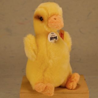 Alternative view of 德国 STEIFF公司 Pilla Duckling  婴儿鹅Pilla073335