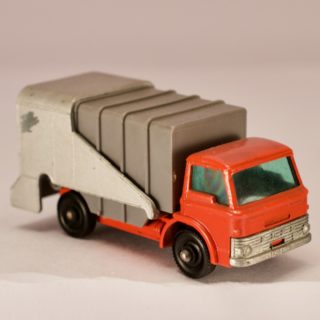 Alternative view of 英国 MatchBox公司 No.7 垃圾回收车(无原外盒)