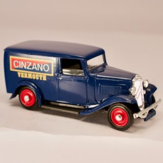 Alternative view of 法国 Eligor公司 雪铁龙 500 KGS Cammionnette 1934 Cinzano Vermouth(无原外盒)