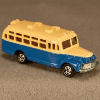 Alternative view of TOMICA公司 大篷车BUS (无原外盒)