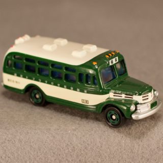 Alternative view of 日本TOMICA  ISUZU 五十铃大篷车  極楽移転1周年記念