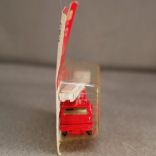 Alternative view of TOMICA公司 ISUZU 消防車 泡罩包装