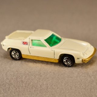 Alternative view of TOMICA公司 F25 Lotus Europa  特款