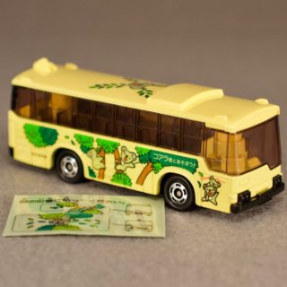 Alternative view of TOMICA公司 三菱 FUSO 遊園地BUS