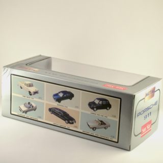 Alternative view of 香港Sun Star   1/18 保时捷Porsche 911 COUPE 红色