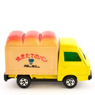 Alternative view of 日本TOMICA  SUBARU SAMBA 新鲜出炉的面包