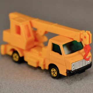 Alternative view of TOMICA公司 1/72 isuzu ELF FF MYPACK （非原装盒）