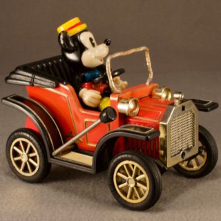 Alternative view of Mickey Mouse 经典车模（无原外盒)