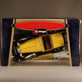 Alternative view of 意大利 BURAGO公司 1/18 Alfa Romeo