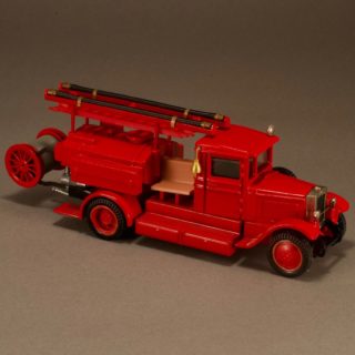 Alternative view of 旧苏联 OMO 消防車