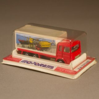 Alternative view of 法国 MAJORETTE公司 集装箱卡车 Container Car  Saviem SM Europe Container 1/100