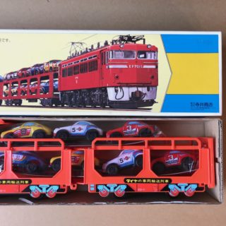 Alternative view of 寺井商店 惯性 車両輸送列車