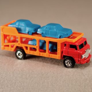 Alternative view of TOMICA公司 TOYOTA  car transporter(无原外盒)