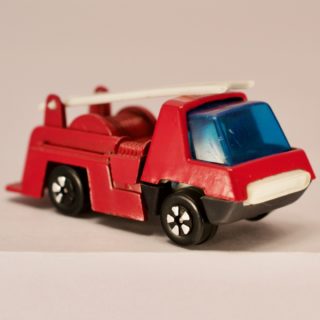 Alternative view of 旧香港 PLAYART 消防車 Fire Truck