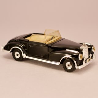 Alternative view of Corgi公司 1956 奔驰 Mercedes 300SC