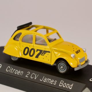 Alternative view of 法国Solido 1829 雪铁龙 2CV James Bond 詹姆斯.邦德