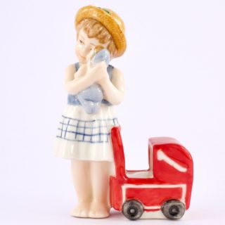 Alternative view of 丹麦Royal Copenhagen 安娜和她的娃娃婴儿车 Anna with a doll’s pram
