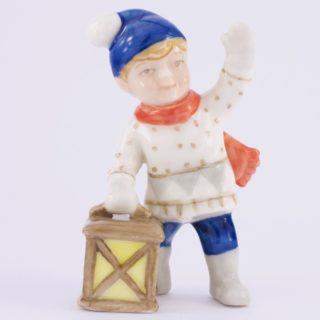 Alternative view of 丹麦Royal Copenhagen  Boy with lantern, Mini Summer and Winter Children Mini Collection 拿灯笼的男孩