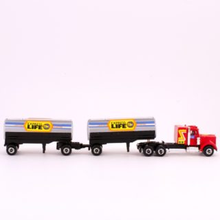 Alternative view of 日本新正工业 小型卡车軍団 91 KENWORTH 油罐车