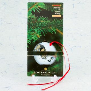 Alternative view of 丹麦Bing Grondahl  圣诞节装饰品  妖精Pixie和狗