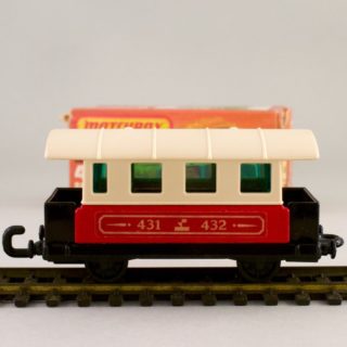 Alternative view of 英国matchbox  客車 superfast COLLECT ALL 75 MODELS PASSENGER COACH NEW44 No.44 1978