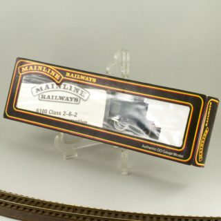 Alternative view of 英国Mainline 蒸気機関車 B.R. LINED GREEN LIVERY 6100 Class 2-6-2 Tank Locomotive