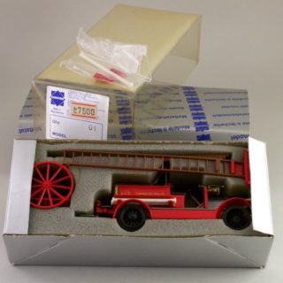 Alternative view of 旧西德Conrad  消防車 Dennis London Fire Brigade 1025