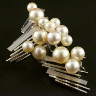 Alternative view of STERLING银真珠胸针