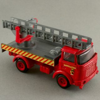 Alternative view of 法国METAL champion  消防梯子車