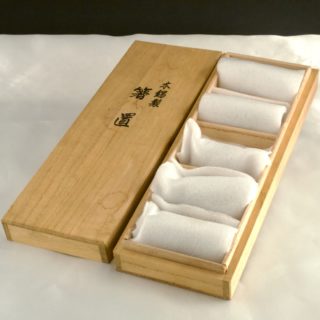 Alternative view of 纯錫  鸳鸯筷架