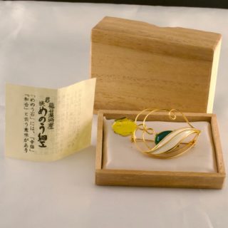 日本福井県特産 若狭玛瑙胸针