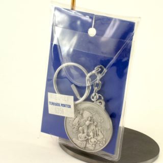 Alternative view of 马来西亚TUMASEK  PEWTER Cultural Images of Malaysia  锡制钥匙圈